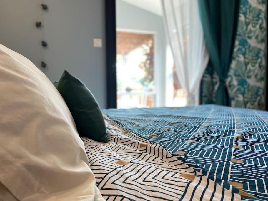 Cocooning Tropic Studio Avec Jacuzzi Privatif Saint-Louis Ngoại thất bức ảnh